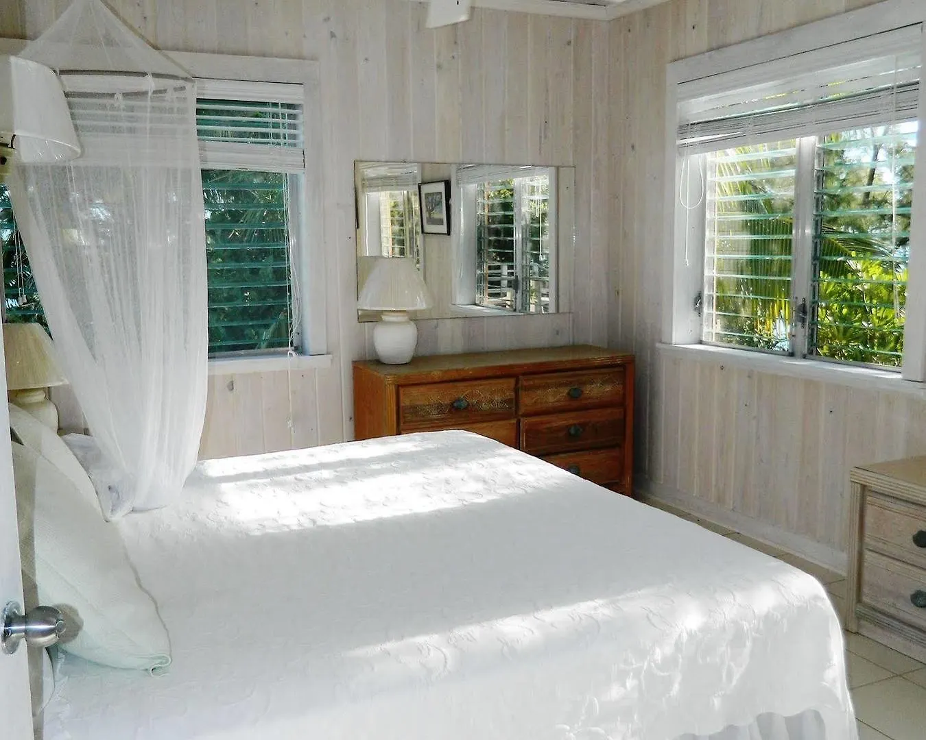 Regatta Point Hotel George Town